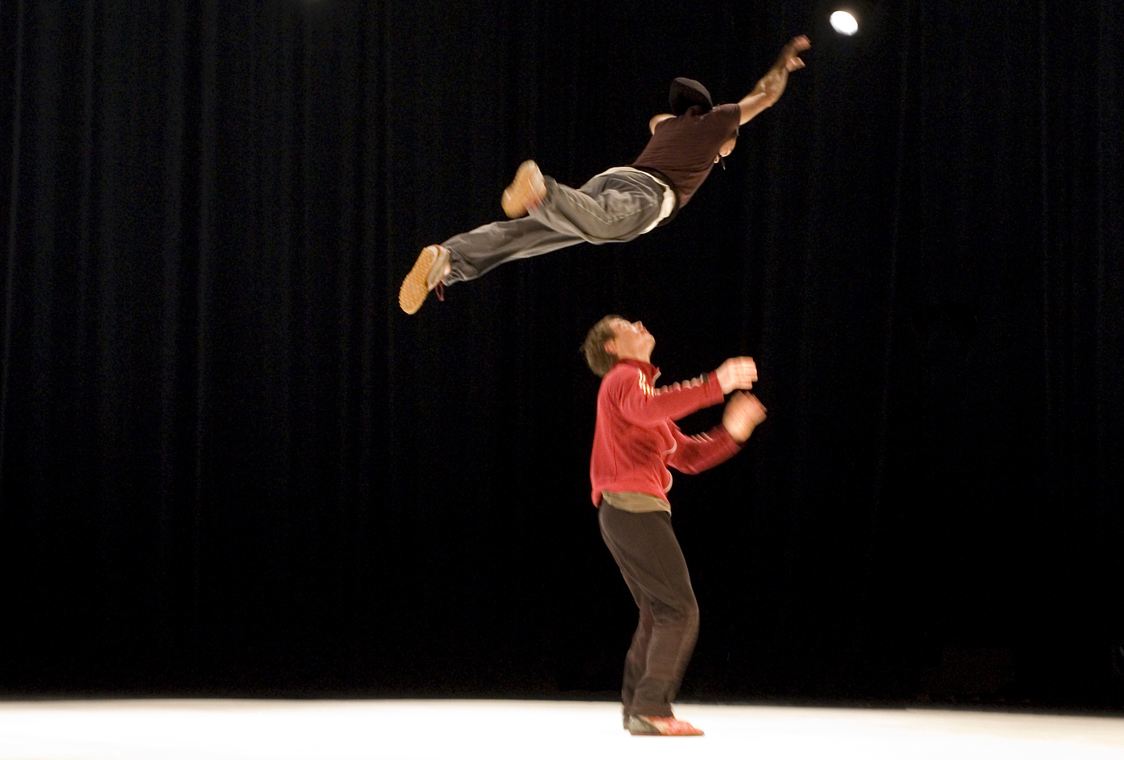 Appris par corps de la compagnie un Loup pour l'homme 